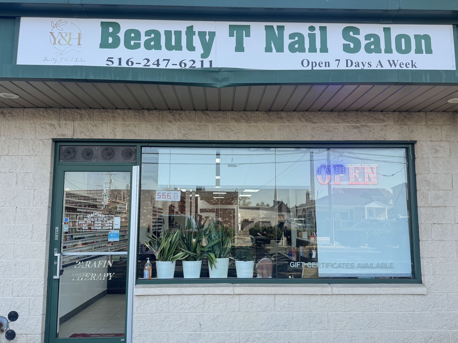 Beauty T Nail Salon logo